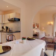 App. Hesse: Esszimmer + Wohnzimmer