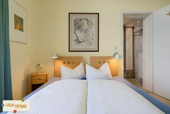 Großzügiges Doppelbett