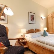 Lesesessel im Schlafraum